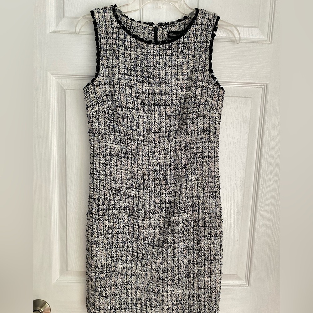 Sheath dress by Estelle and Finn